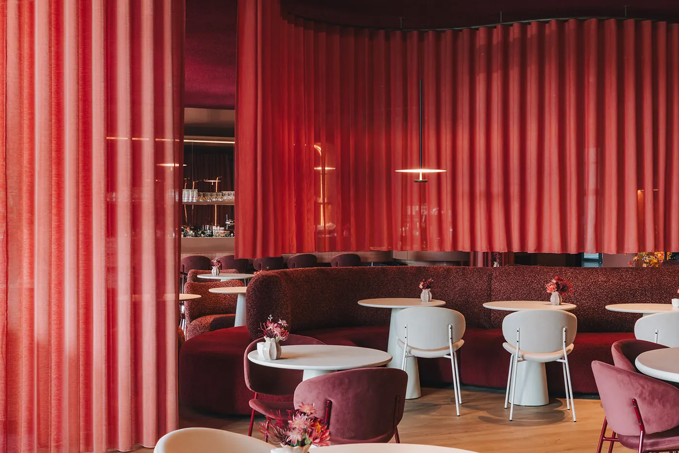 Warme zithoek in Bistro Bicyclette